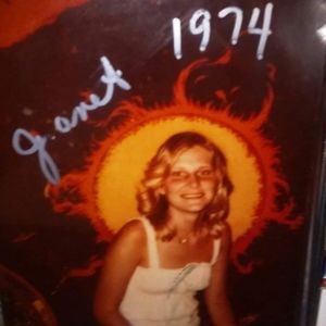 Meet your Posher, Janet